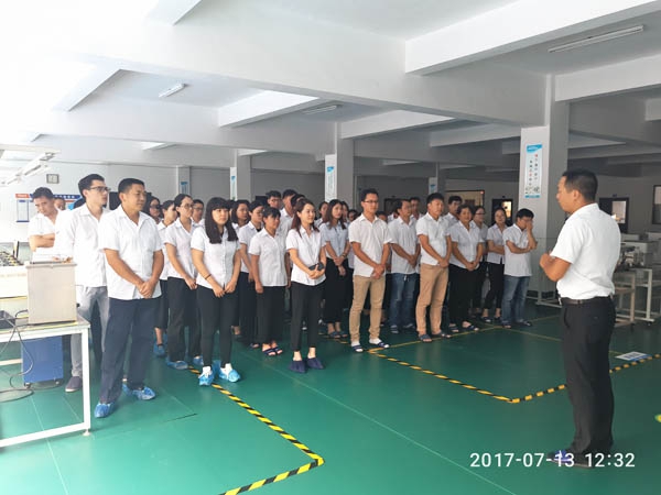 JIANGNAN.COM江南仪器2017年度年中总结大会