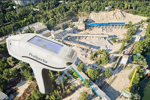 X荧光手持式光谱仪的矿石现场检测