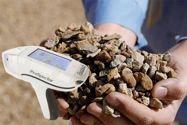 便携式光谱仪的户外检测分析