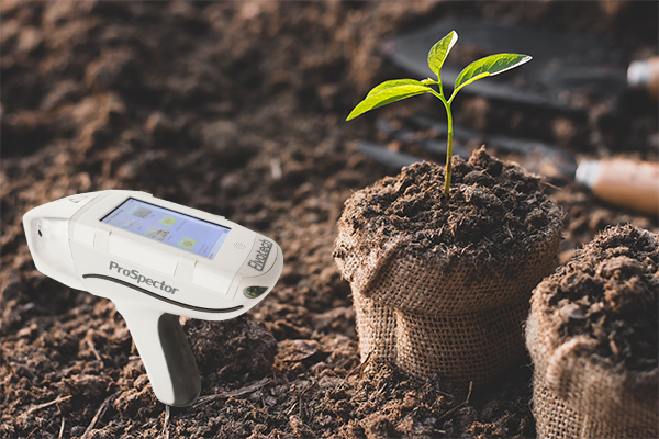 手持式光谱仪的土壤监测